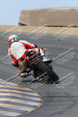 media/Mar-13-2022-SoCal Trackdays (Sun) [[112cf61d7e]]/Turn 10 Backside (105pm)/